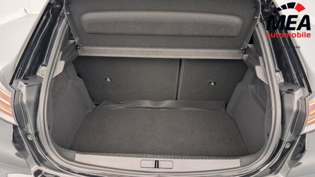 Peugeot 208 image 3