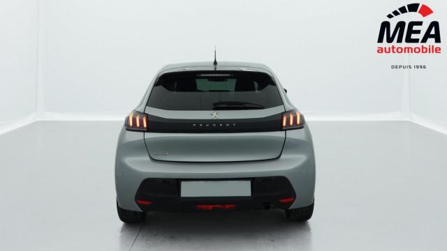 Peugeot 208 image 8