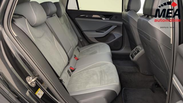 Volkswagen Passat Sw image 1