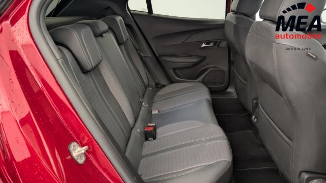 Peugeot 2008 image 2