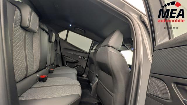 Peugeot 2008 image 2