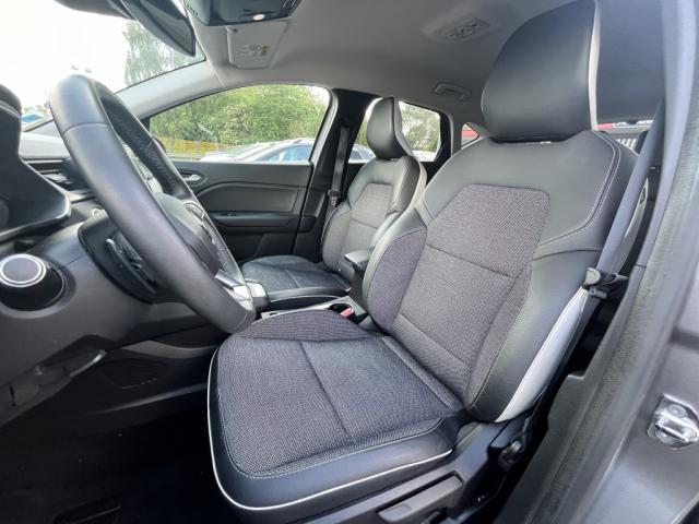 Renault Captur image 2