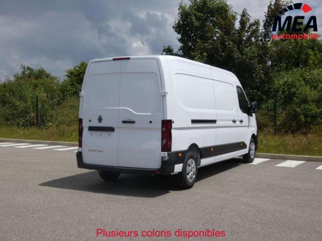 Renault Master image 8