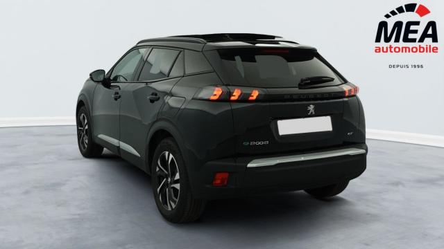 Peugeot 2008 image 8