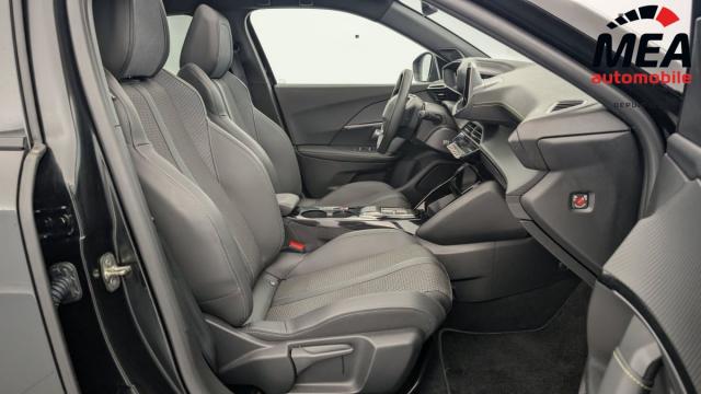 Peugeot 2008 image 2