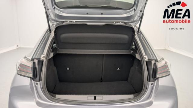 Peugeot 208 image 9