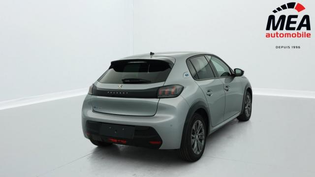 Peugeot 208 image 1