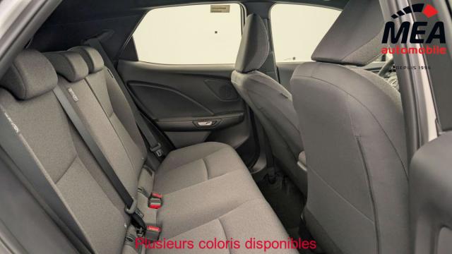 Lexus Lbx image 6