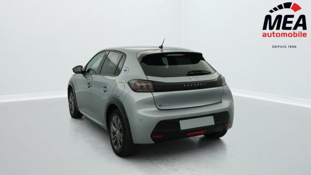 Peugeot 208 image 8