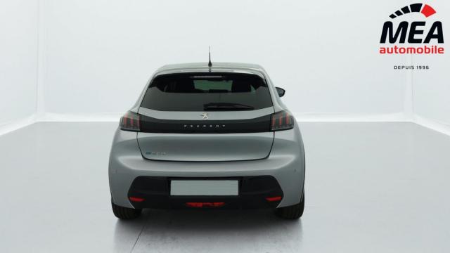 Peugeot 208 image 1