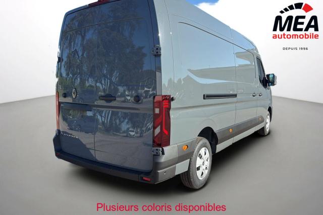 Renault Master image 2