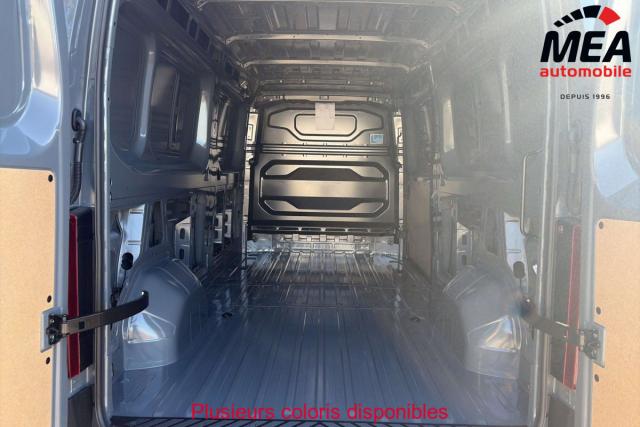 Renault Master image 4