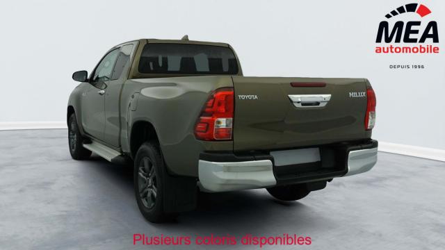 Toyota Hilux image 8