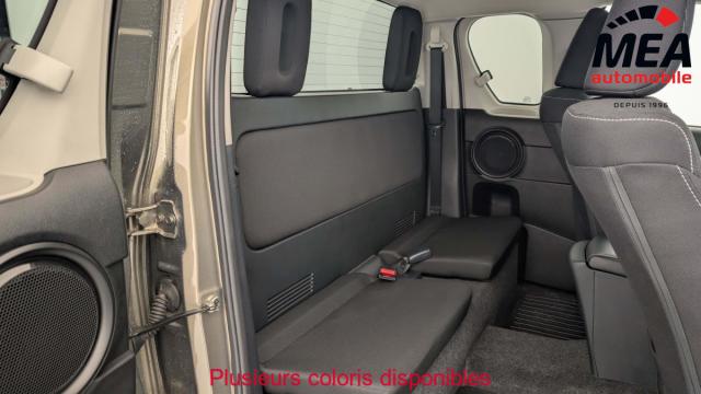 Toyota Hilux image 9
