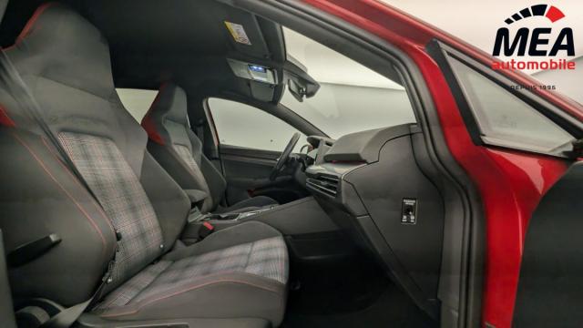 Volkswagen Golf image 8