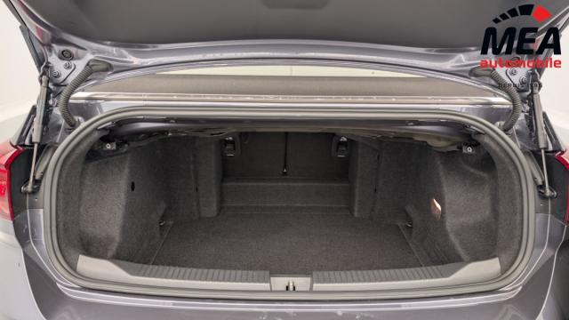 Volkswagen T-Roc image 6