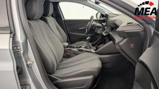 Peugeot 208 image 6