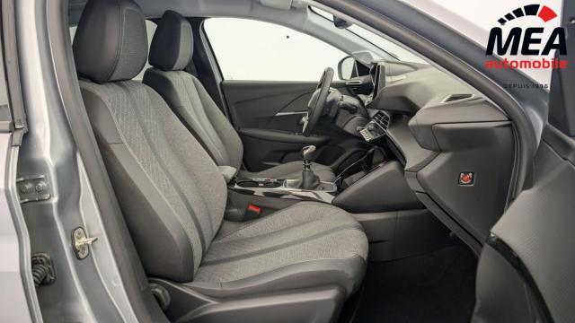 Peugeot 208 image 1
