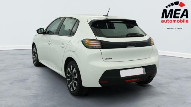 Peugeot 208 image 9
