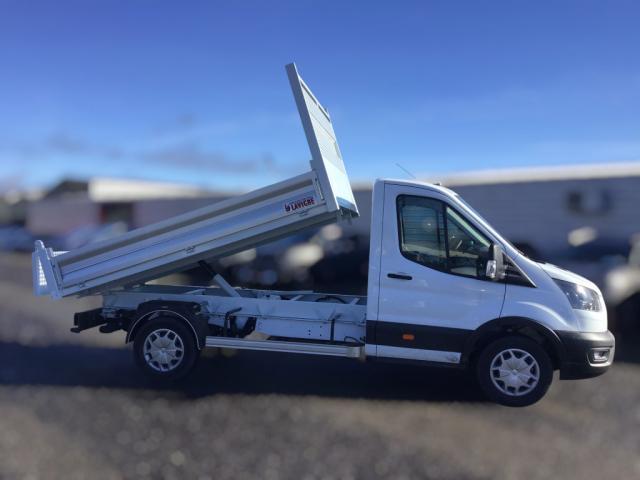 Ford Transit image 3