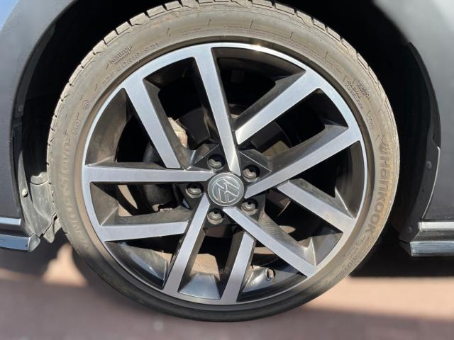 Volkswagen Golf image 3