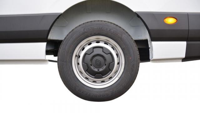 Renault Master image 3