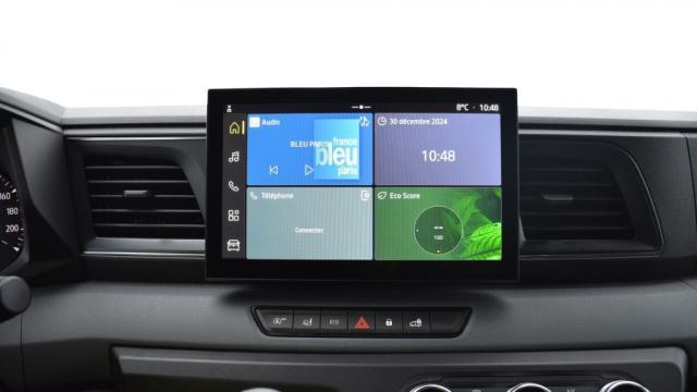 Renault Master image 2
