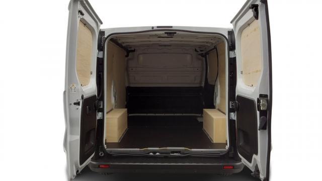 Renault Trafic image 1