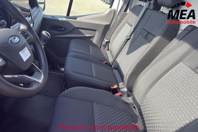 Ford Transit image 3