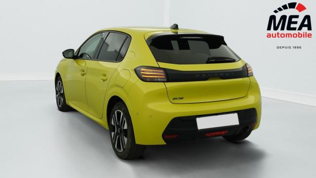 Peugeot 208 image 3