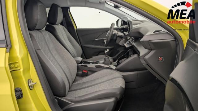 Peugeot 208 image 9
