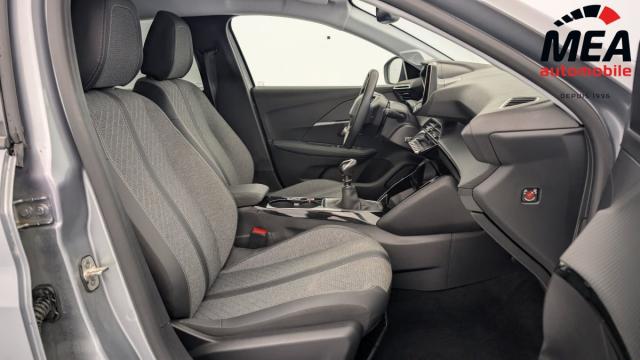 Peugeot 208 image 2