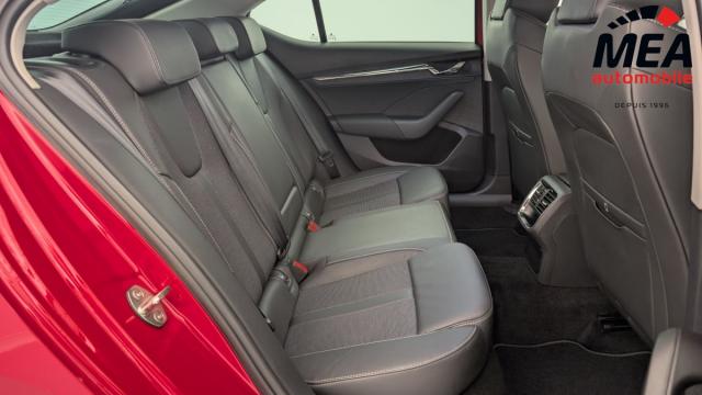 Skoda Octavia image 8