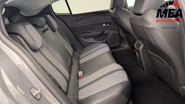 Peugeot 408 image 9