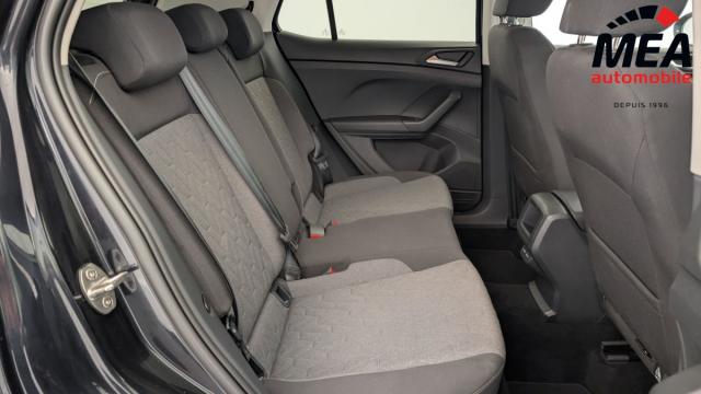 Volkswagen T-Cross image 2