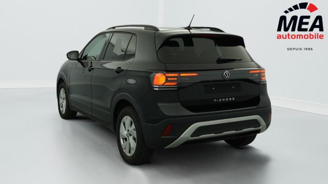 Volkswagen T-Cross image 3