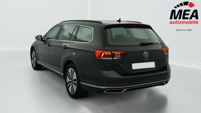 Volkswagen Passat Sw image 2
