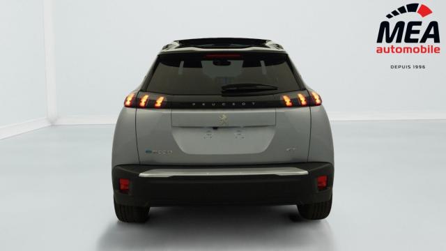 Peugeot 2008 image 8