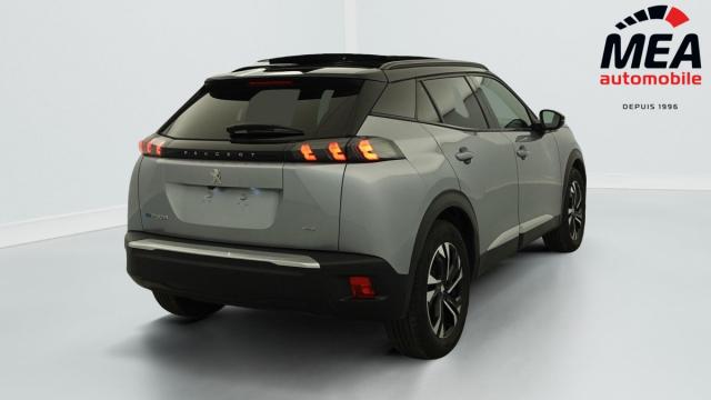 Peugeot 2008 image 2