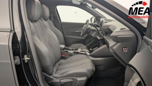 Peugeot 2008 image 8