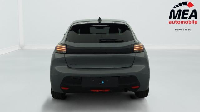 Peugeot 208 image 8