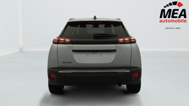 Peugeot 2008 image 2