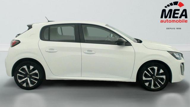 Peugeot 208 image 8