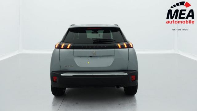 Peugeot 2008 image 2