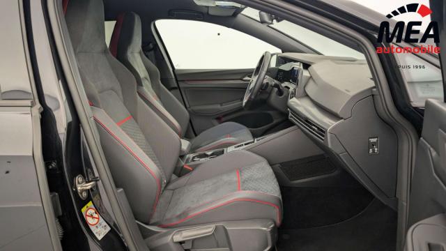 Volkswagen Golf image 1