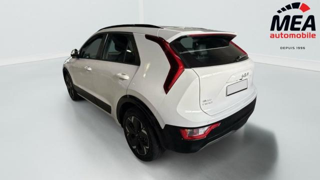 Kia Niro image 9
