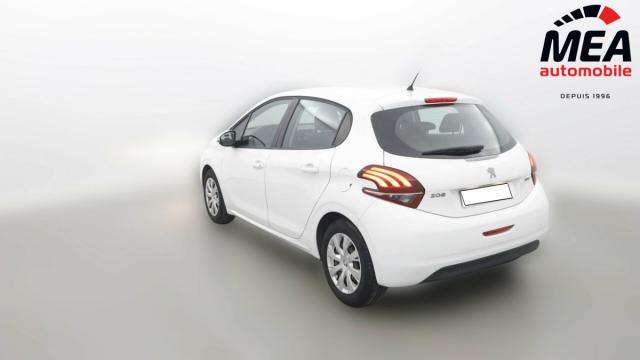 Peugeot 208 image 2