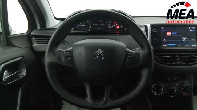Peugeot 208 image 6
