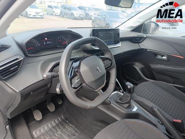 Peugeot 208 image 8