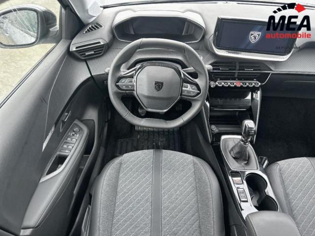 Peugeot 208 image 1